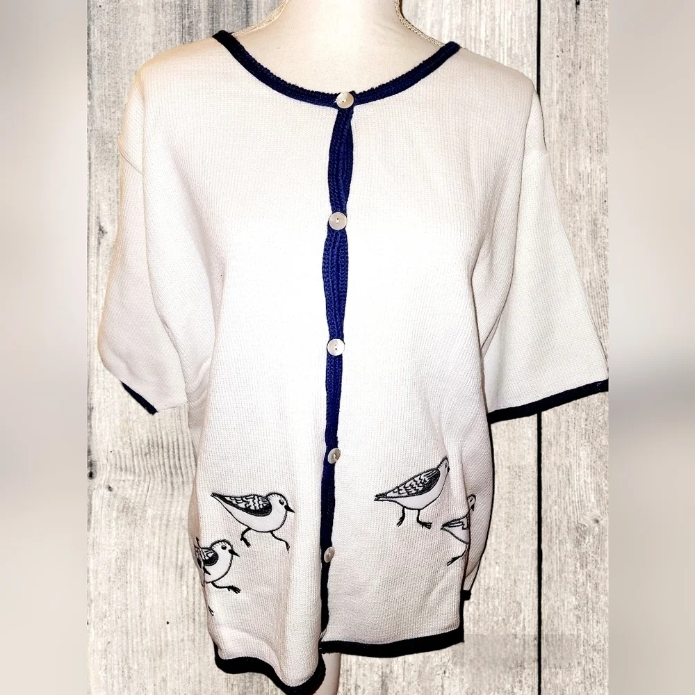 NATIONAL WILDLIFE FEDERATION SWEATER